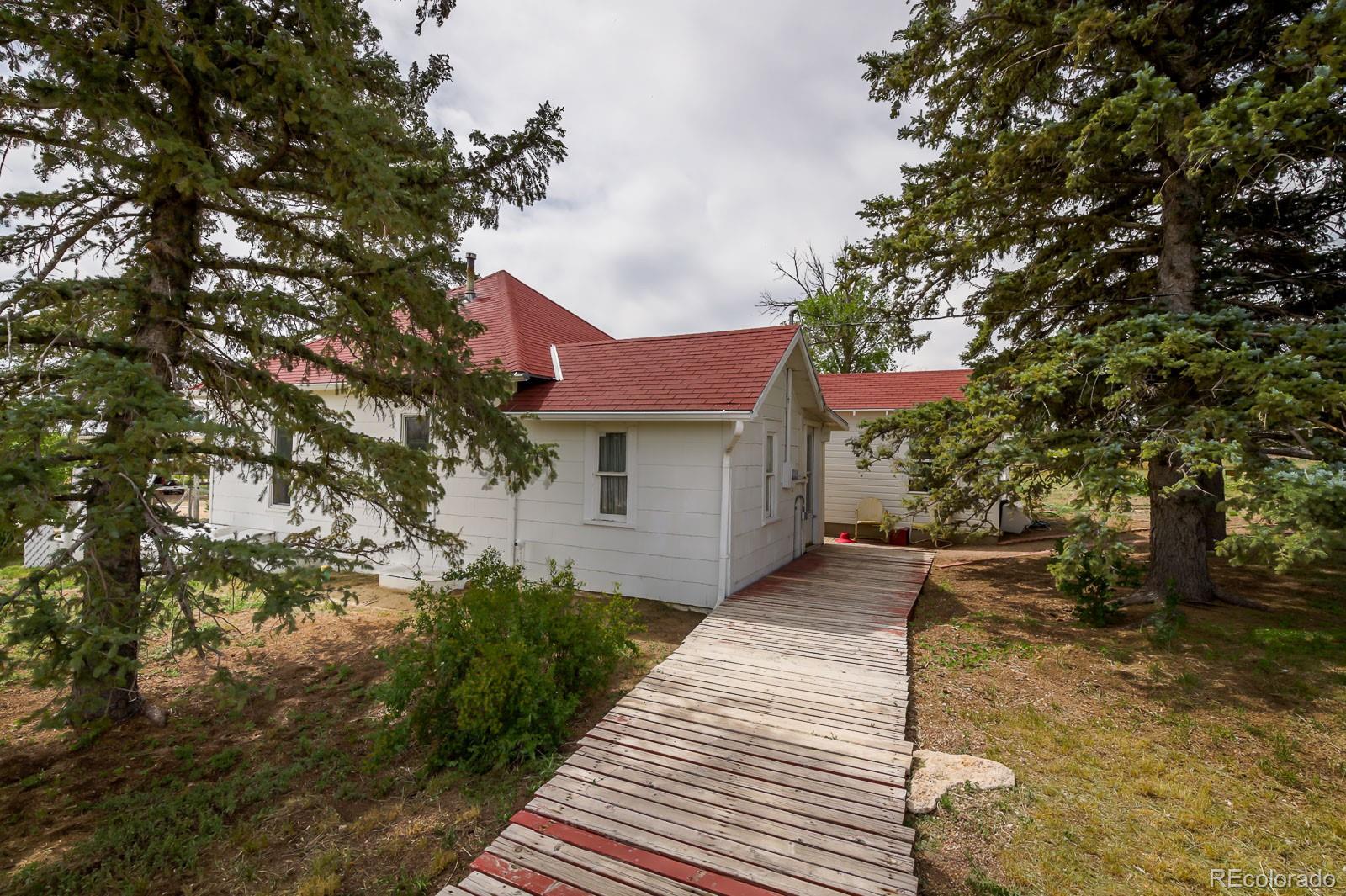 711 Navajo Ave, Simla, CO 80835 House for Sale in Simla, CO Orchard