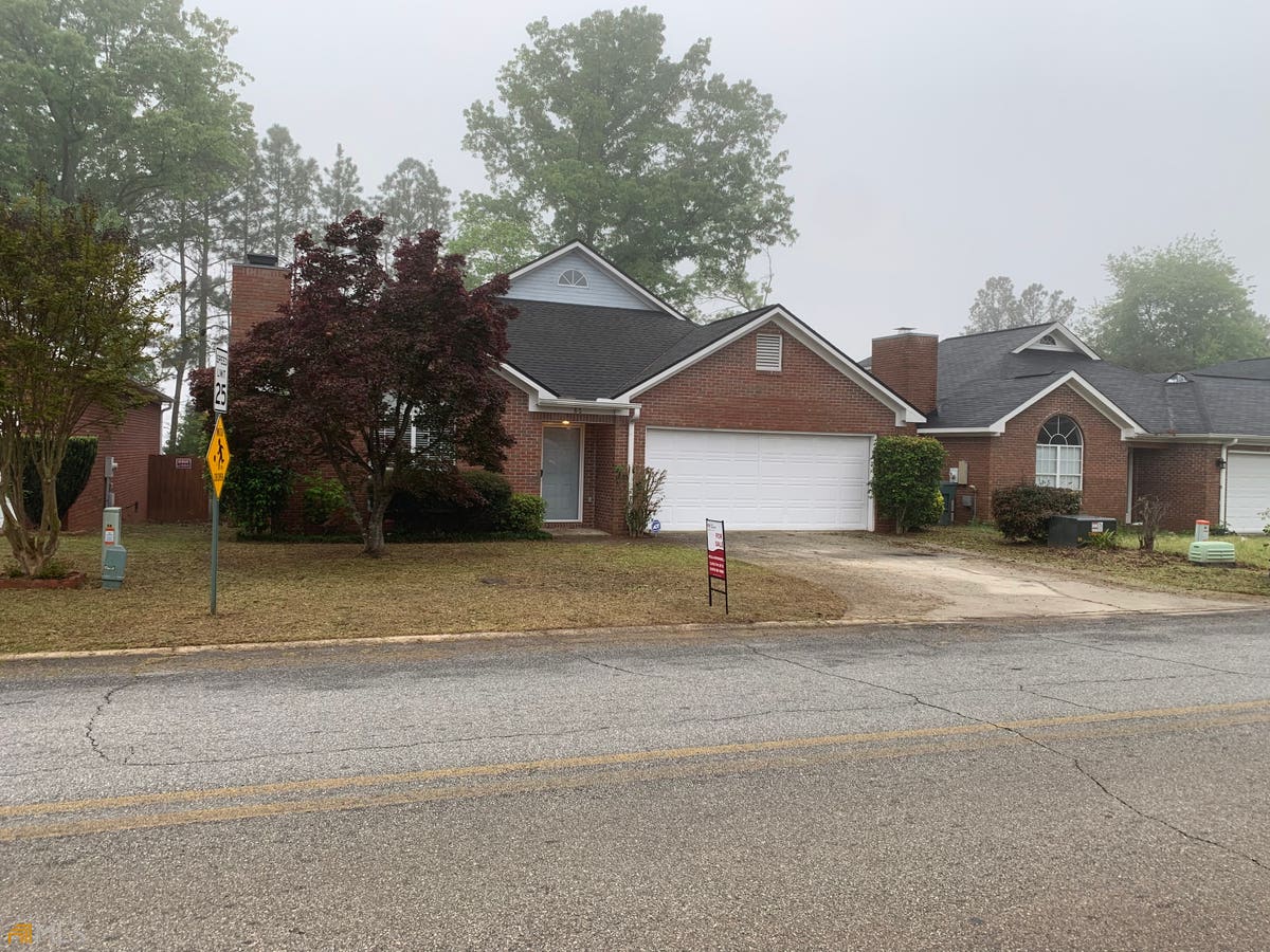 Villas On the Hill, Warner Robins, GA homes for sale under 200,000