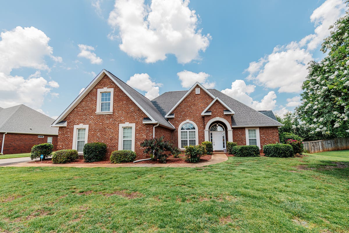 Settlers Landing, Warner Robins, GA homes for sale with a City View