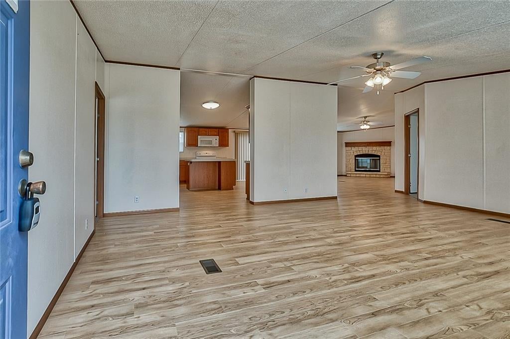 1331 Izzy Ln, Little Elm, TX 75068 Off Market